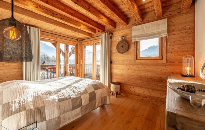 Maison MONTRIOND (74110)  370 m2 3 450 000 € 