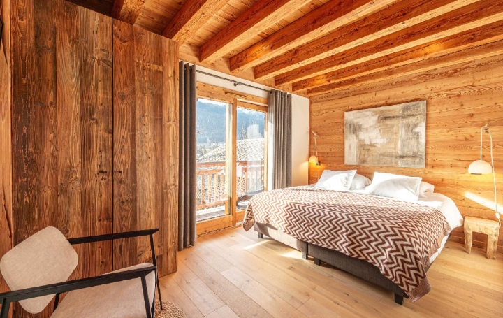 Maison MONTRIOND (74110)  370 m2 3 450 000 € 