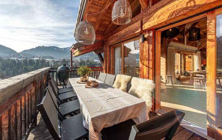 Maison MONTRIOND (74110)  370 m2 3 450 000 € 