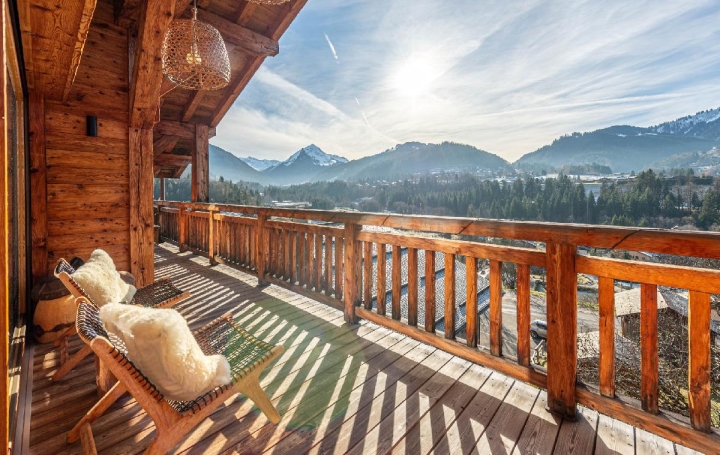 Maison MONTRIOND (74110)  370 m2 3 450 000 € 