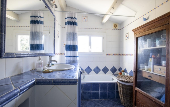 Maison LA BOUILLADISSE (13720)  150 m2 520 000 € 