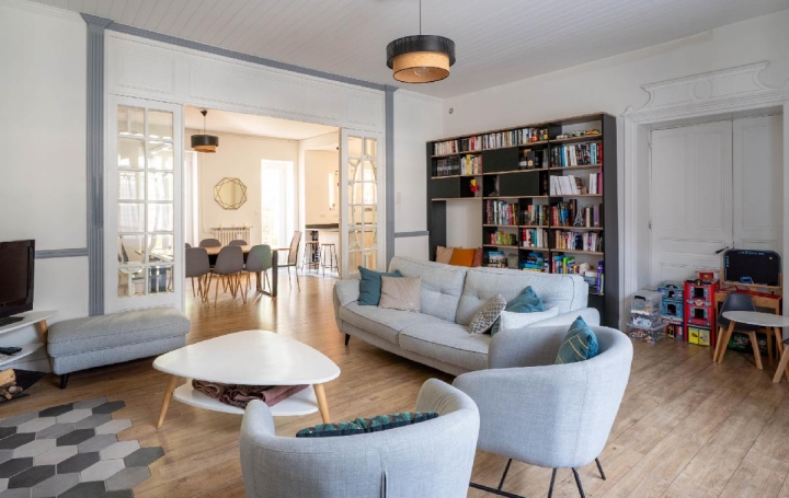 Maison MOISSAC (82200)  200 m2 229 500 € 