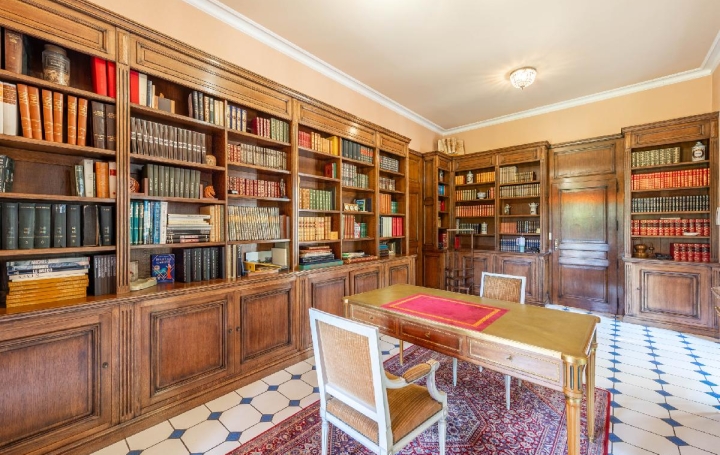 Maison THONON-LES-BAINS (74200)  993 m2 4 495 000 € 