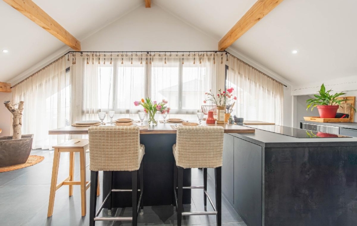 5 Pièces BALLAISON (74140)  145 m2 449 500 € 