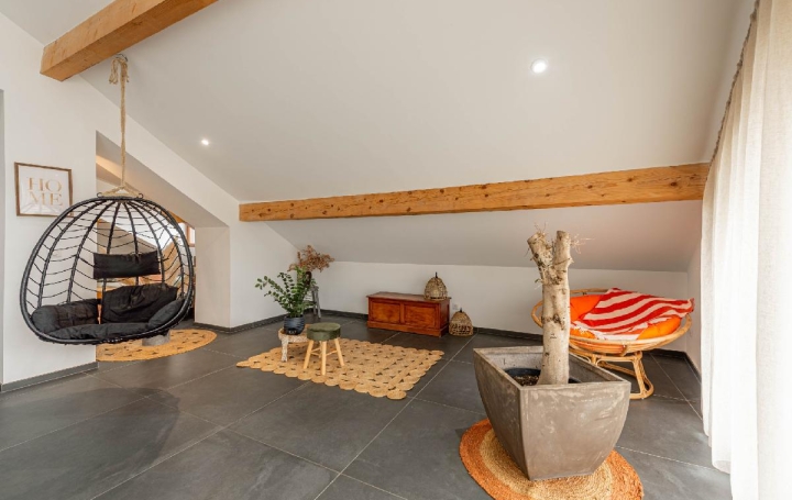 5 Pièces BALLAISON (74140)  145 m2 449 500 € 