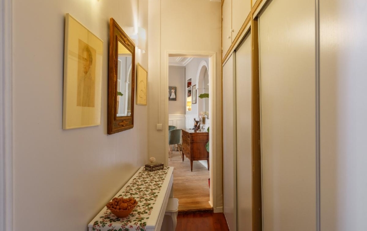 4 Pièces VERSAILLES (78000)  73 m2 473 000 € 