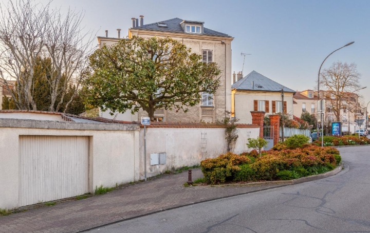 3 Pièces LE-CHESNAY-ROCQUENCOURT (78150)  42 m2 265 000 € 