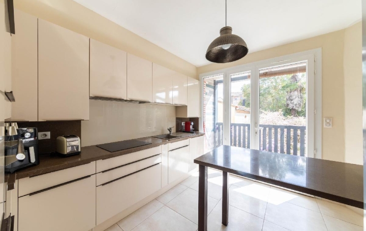 Maison MOISSAC (82200)  180 m2 225 000 € 