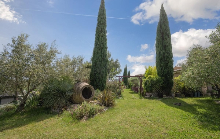 Maison VAISON-LA-ROMAINE (84110)  250 m2 1 350 000 € 