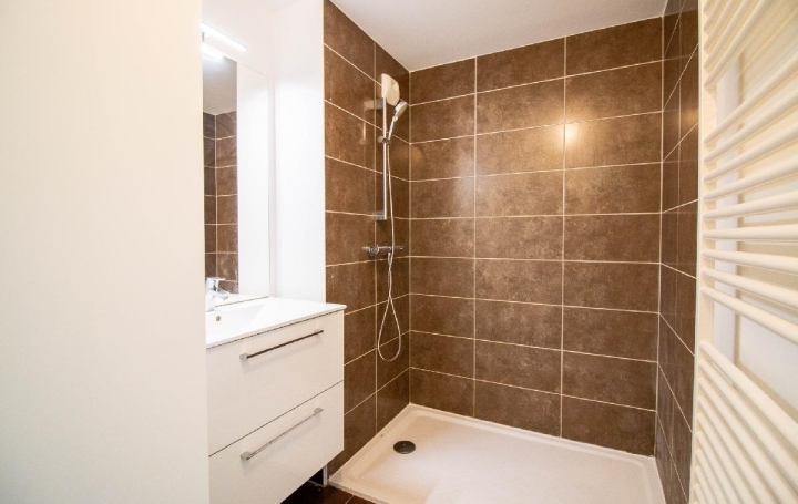 4 Pièces AMBILLY (74100)  79 m2 399 900 € 
