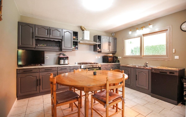 Maison MARIN (74200)  197 m2 569 000 € 