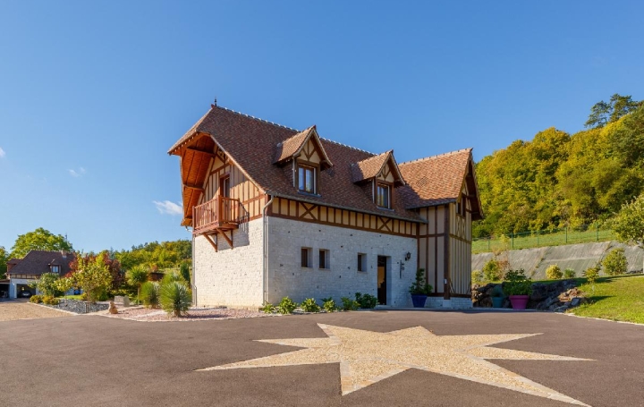 Maison PACY-SUR-EURE (27120)  267 m2 775 000 € 