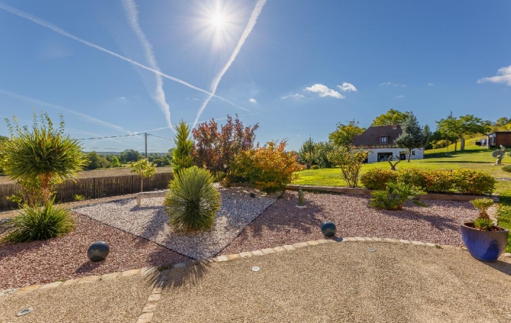 Maison PACY-SUR-EURE (27120)  267 m2 775 000 € 