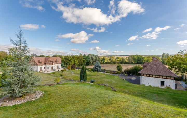 Maison PACY-SUR-EURE (27120)  267 m2 775 000 € 