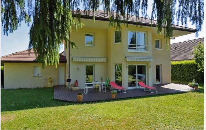 Maison / Villa SAINT-GENIS-POUILLY (01630) 190 m<sup>2</sup> 895 000 € 