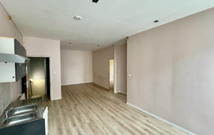 Immeuble LESPARRE-MEDOC (33340)  125 m2 179 500 € 