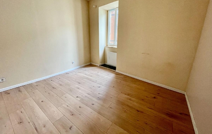 Immeuble LESPARRE-MEDOC (33340)  125 m2 179 500 € 