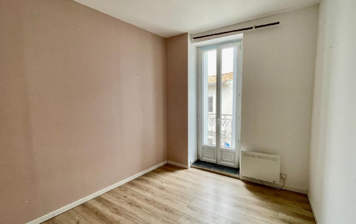 Immeuble LESPARRE-MEDOC (33340)  125 m2 179 500 € 