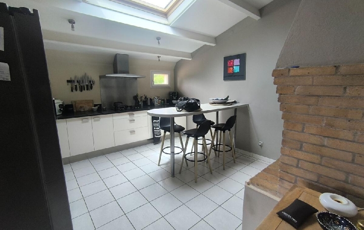 Maison RAUZAN (33420)  125 m2 135 000 € 