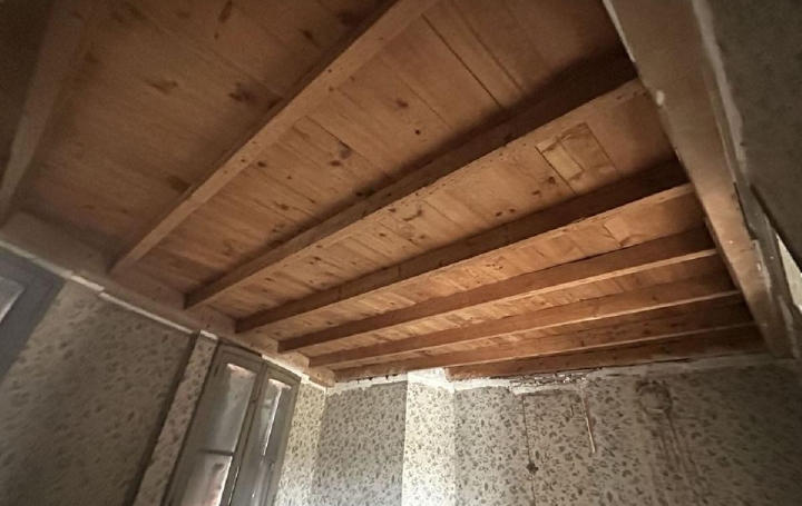 Maison SAINT-NAZAIRE-EN-ROYANS (26190)  173 m2 98 000 € 