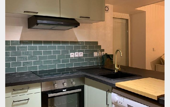 1 Pièce NANTES (44100)  36 m2 660 € 