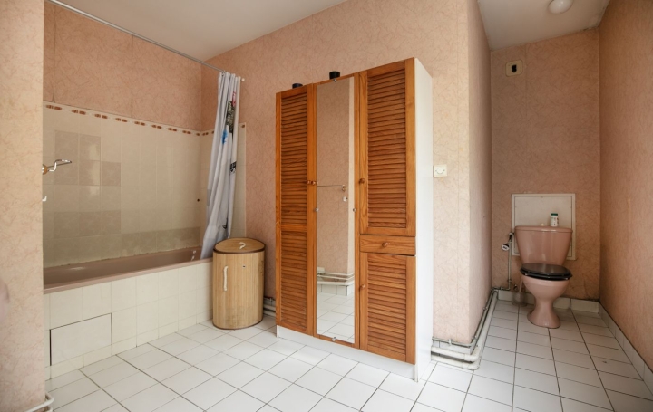 2 Pièces NANTES (44000)  40 m2 135 890 € 