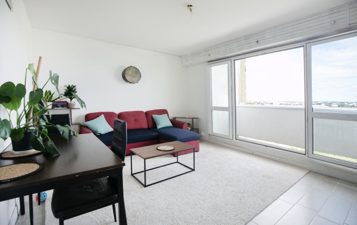 3 Pièces NANTES (44100)  63 m2 141 200 € 