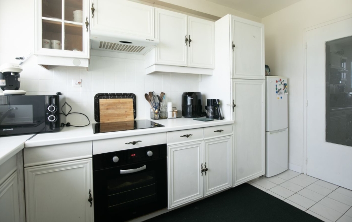 3 Pièces NANTES (44100)  63 m2 141 200 € 