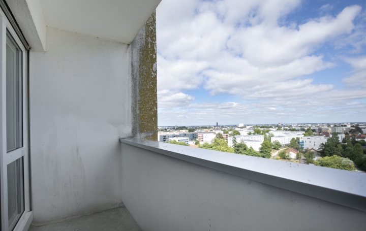 3 Pièces NANTES (44100)  63 m2 141 200 € 