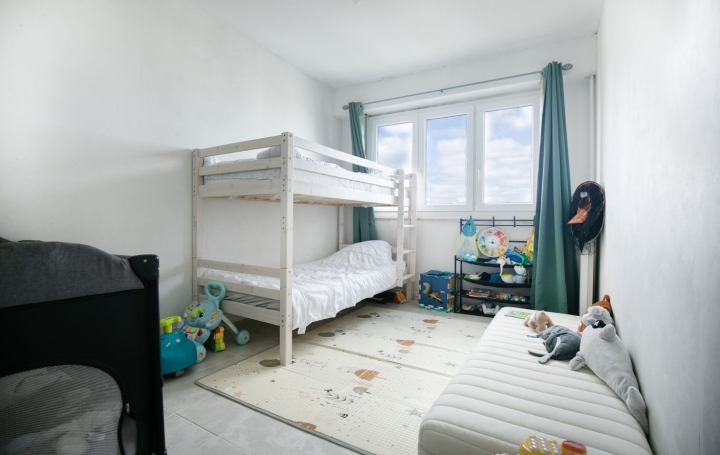 3 Pièces NANTES (44100)  63 m2 141 200 € 