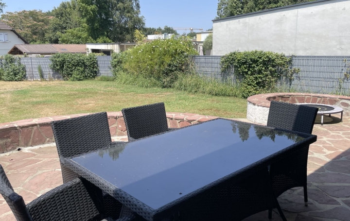 Maison IDRON (64320)  125 m2 320 000 € 
