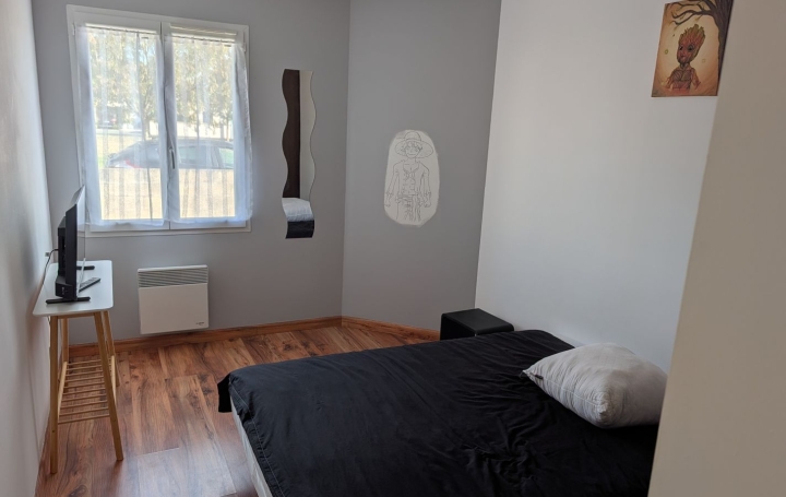 Maison COURCON (17170)  88 m2 1 100 € 