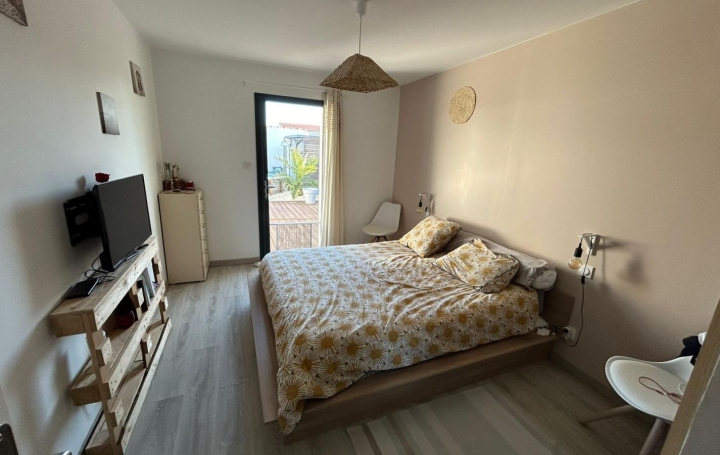Maison COURCON (17170)  102 m2 1 200 € 