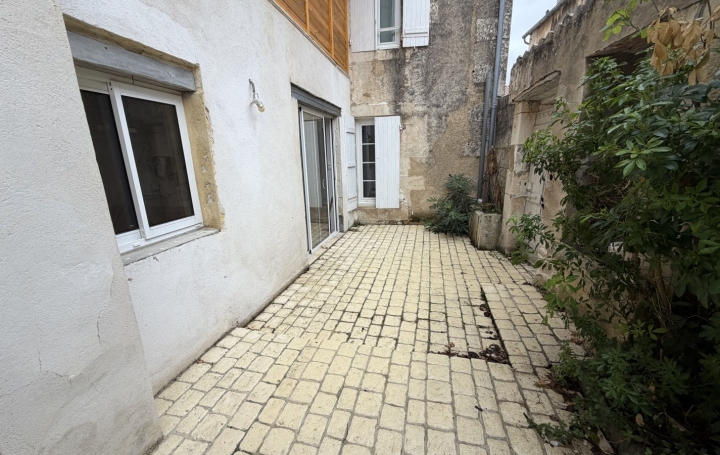 Maison COURCON (17170)  61 m2 135 000 € 
