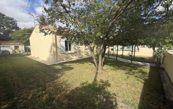 Maison SAINT-SAUVEUR-D'AUNIS (17540)  126 m2 293 000 € 