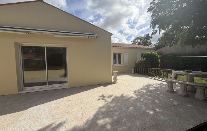 Maison SAINT-SAUVEUR-D'AUNIS (17540)  126 m2 293 000 € 