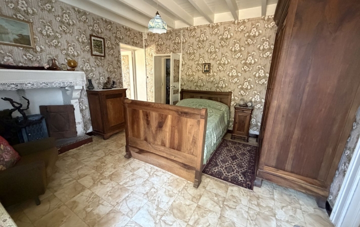 Maison SAINT-HILAIRE-LA-PALUD (79210)  163 m2 149 000 € 