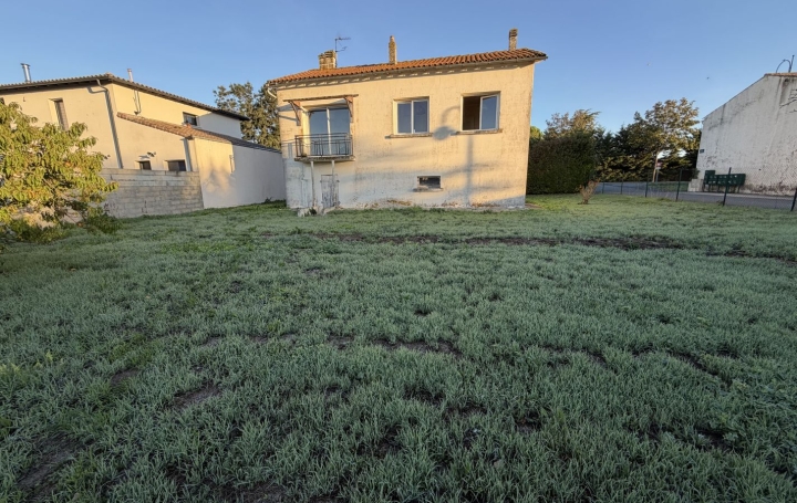 Maison FERRIERES (17170)  66 m2 189 900 € 