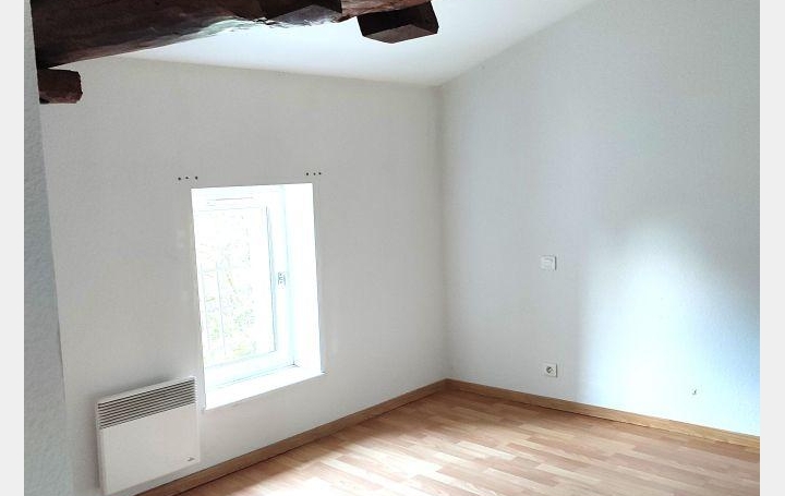 2 Pièces MOLIERES (82220)  54 m2 470 € 