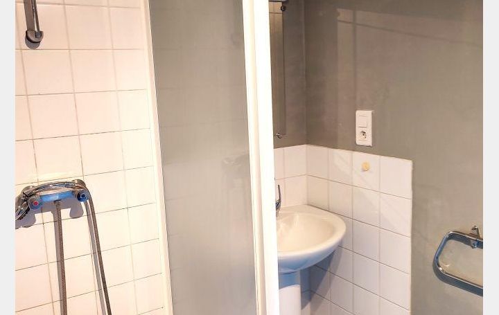 2 Pièces MOLIERES (82220)  54 m2 470 € 