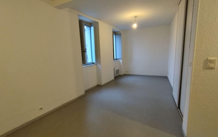 3 Pièces MOLIERES (82220)  68 m2 520 € 