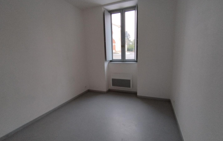 3 Pièces MOLIERES (82220)  68 m2 520 € 