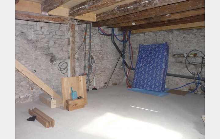 Maison CASTELNAU-MONTRATIER (46170)  100 m2 59 000 € 