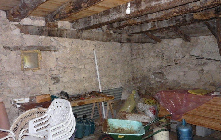 Maison CASTELNAU-MONTRATIER (46170)  70 m2 25 000 € 