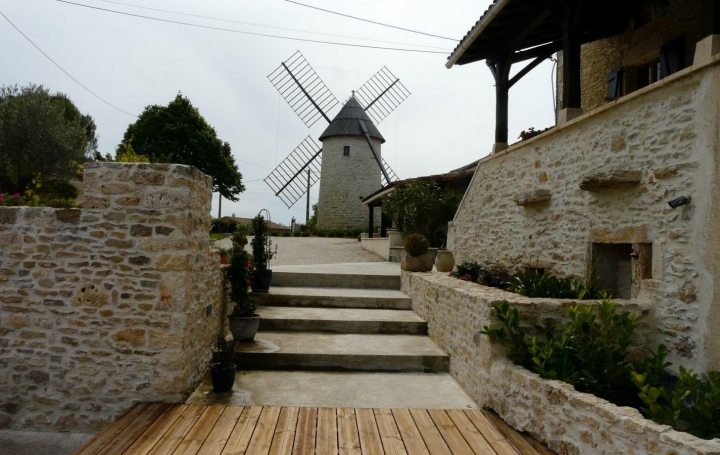 Réseau Immo-diffusion : Maison  LALBENQUE  278 m2 789 000 € 