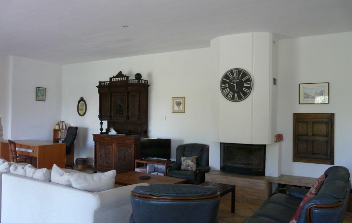 Maison CASTELNAU-MONTRATIER (46170)  250 m2 395 000 € 