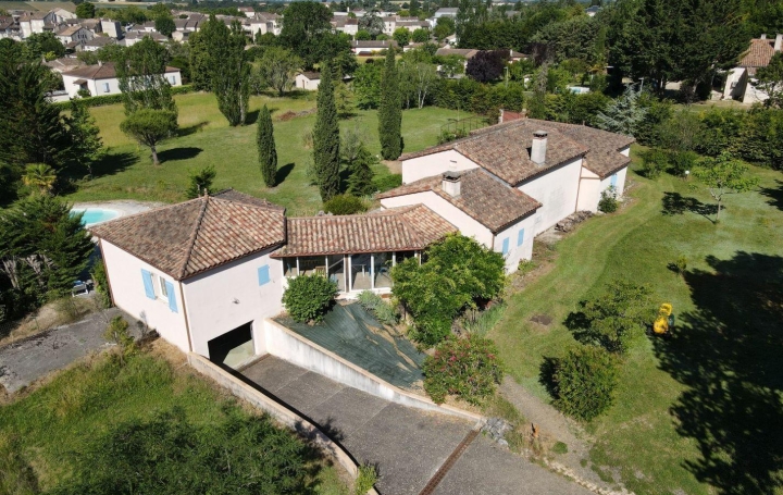 Maison CASTELNAU-MONTRATIER (46170)  250 m2 395 000 € 