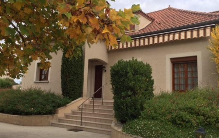 Réseau Immo-diffusion : Maison  CAHORS  220 m2 337 600 € 