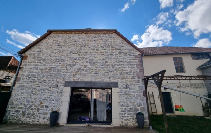 Réseau Immo-diffusion : Maison  PUYBRUN  200 m2 233 000 € 