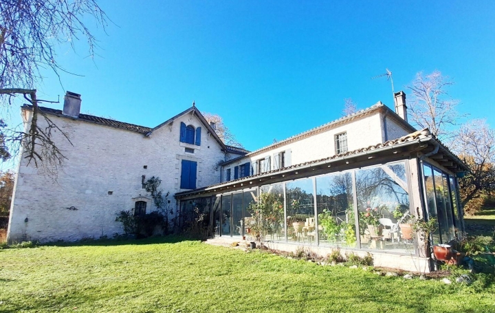 Maison / Villa MONTAIGU-DE-QUERCY (82150) 350 m<sup>2</sup> 402 800 € 